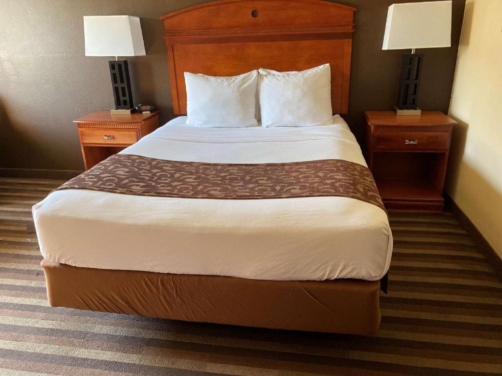 Western 2* Manhattan