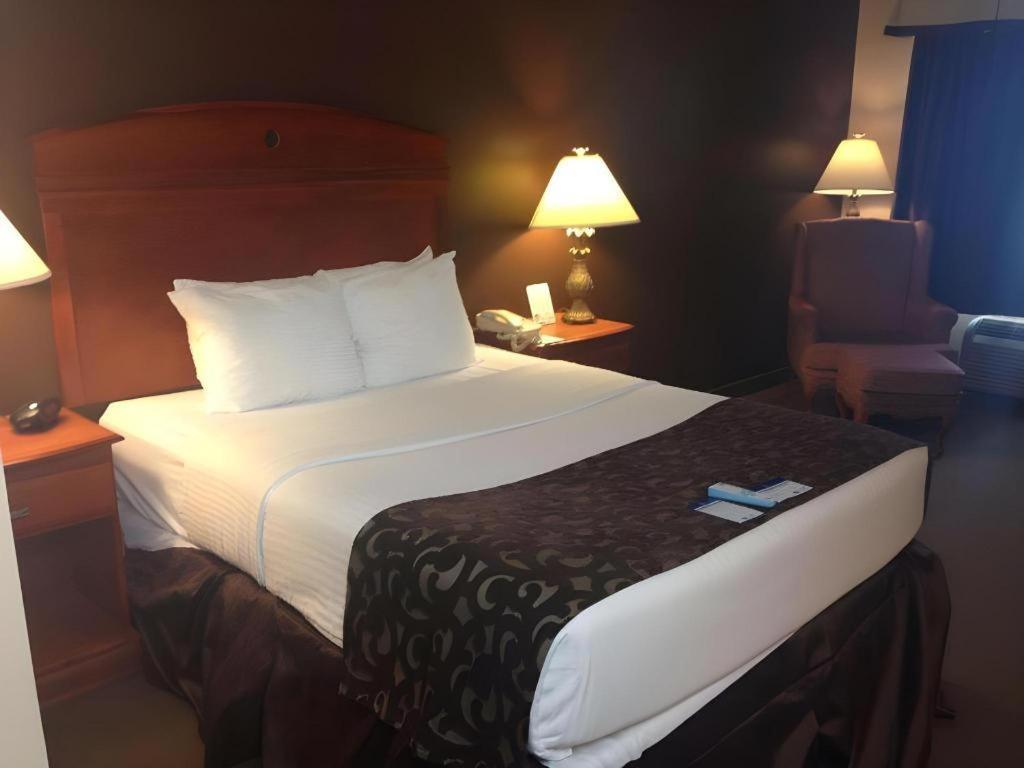 Western Hotel 2*